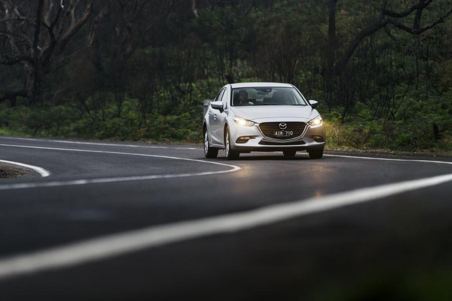  Mazda3 SP25 Astina Sedan (BM) 2016 года  (AU) (фото 34 из 56)